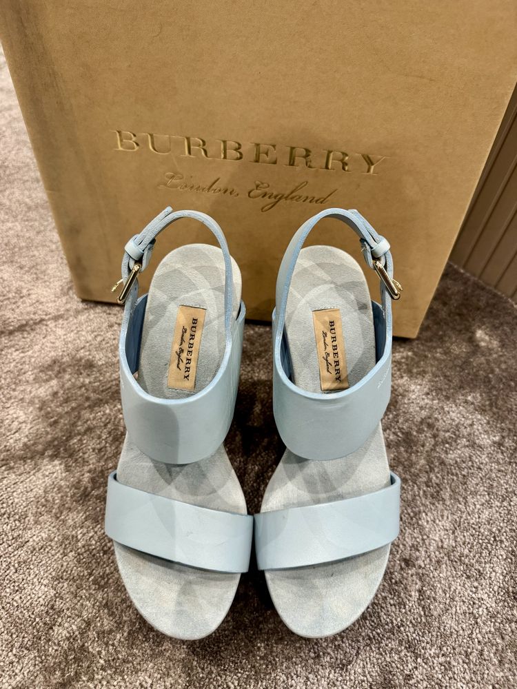 Луксозни сандали BURBERRY