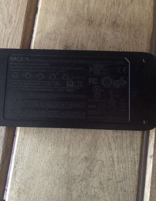 Încărcător trotineta electrică 42 V 2 A,utilizat