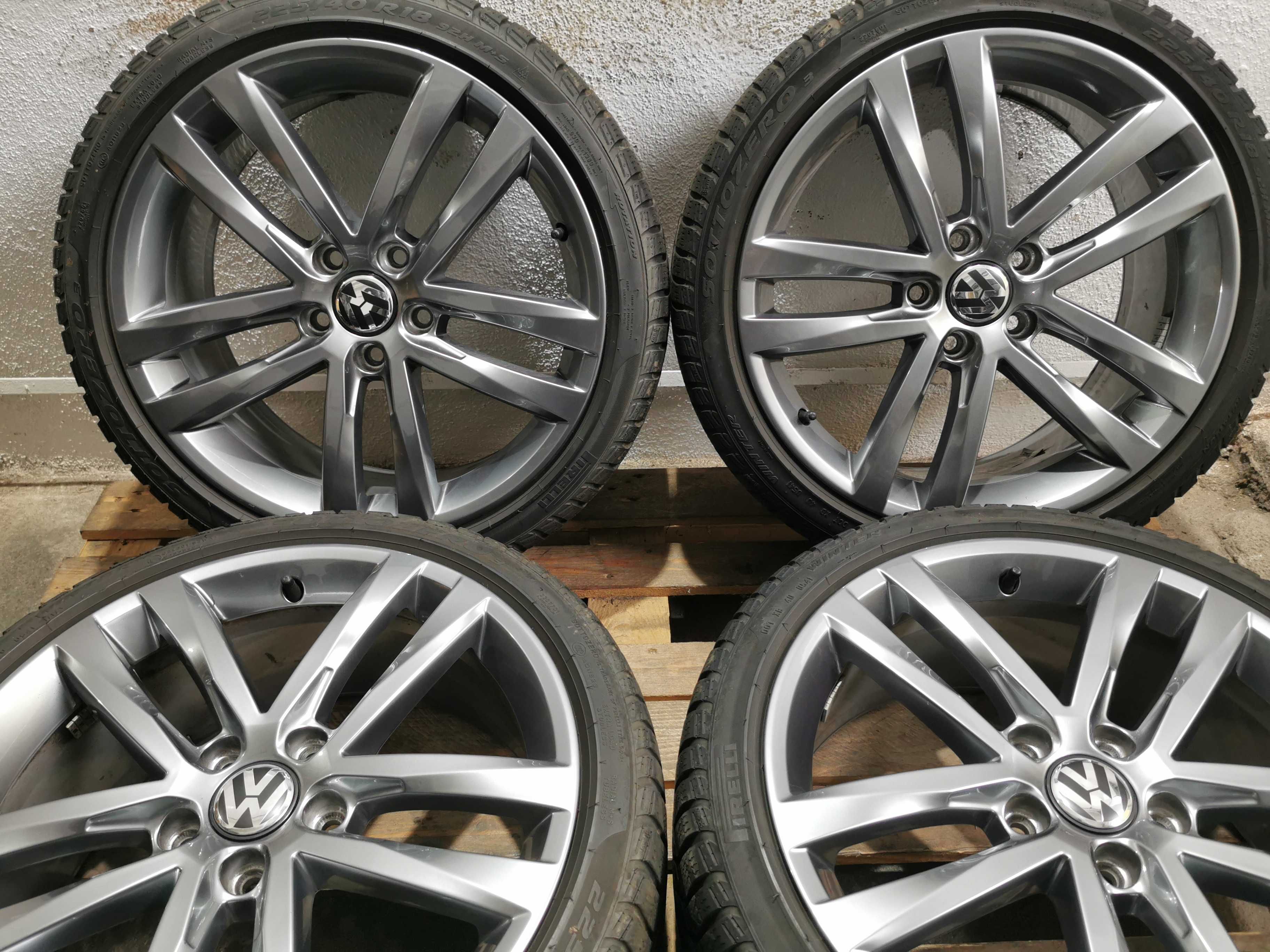 Jante Originale Vw Golf  7 . R 18 cu anvelope de iarna