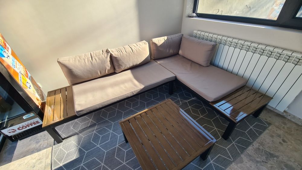 Canapea terasa stare ca noua