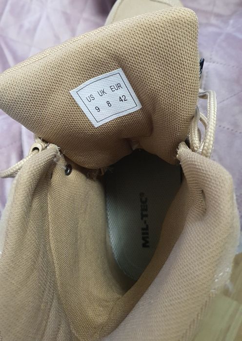 Bocanci MIL TEC marimea 42.