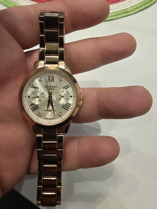 Чесовник Casio Sheen