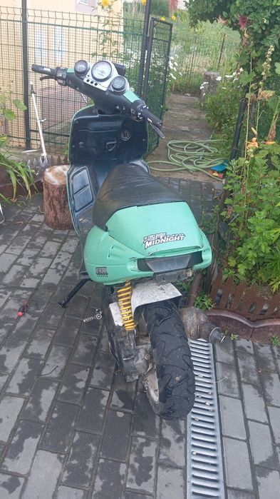 Vând scuter malaguti f12 modficat
