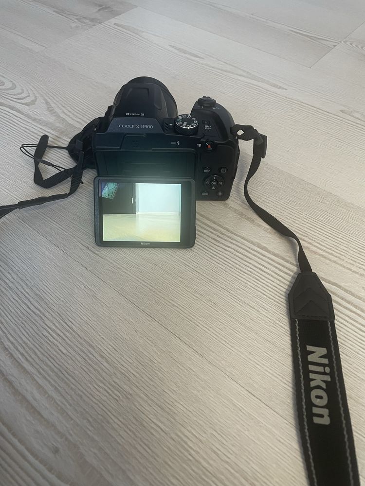 Фотоапарат Nikon