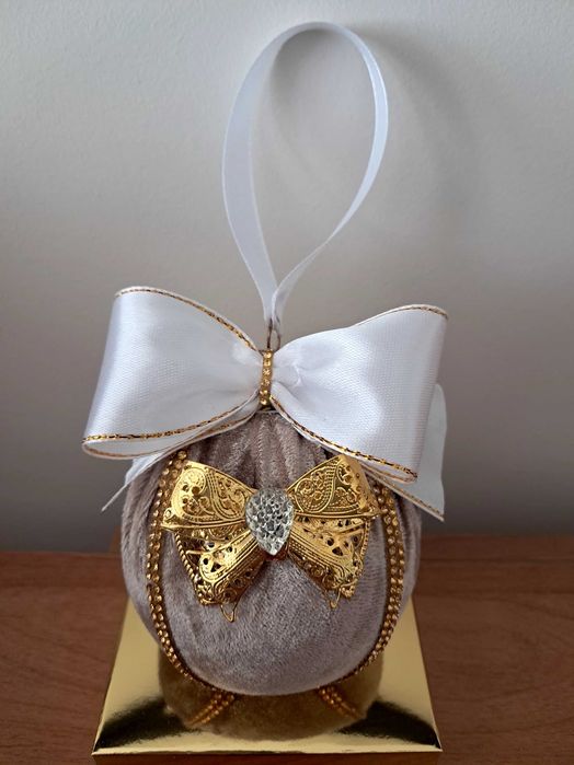 Ръчно изработени Коледни топки