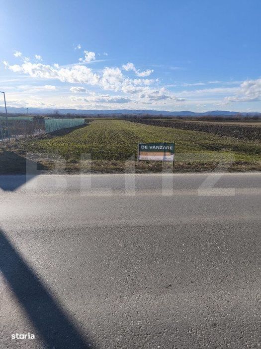 Teren intravilan ,4900 mp , 25ml front, Fratautii Vechi, Radauti