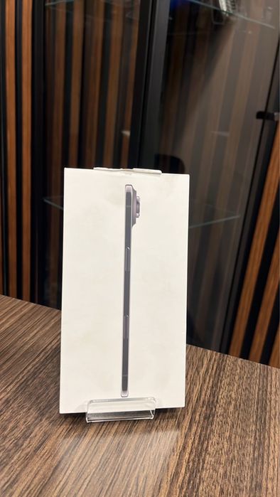 Чисто нов IPhone Air 512GB space Black