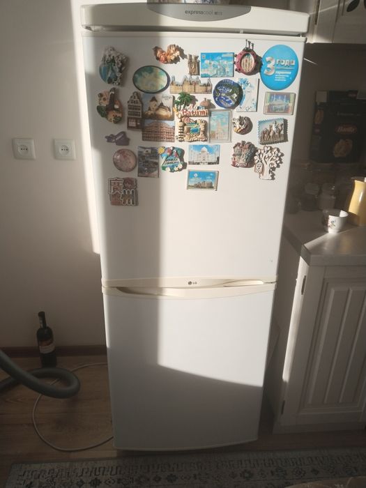 Холодильник продаю можно на зчасти