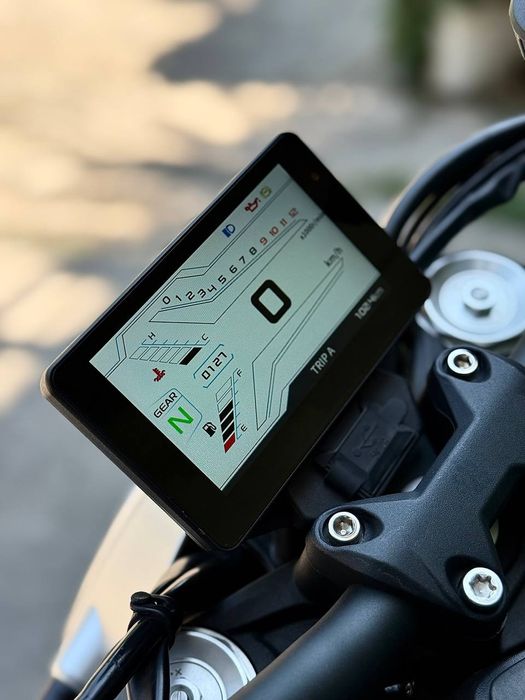 QJ MOTO 600 Srochno Sotiladi