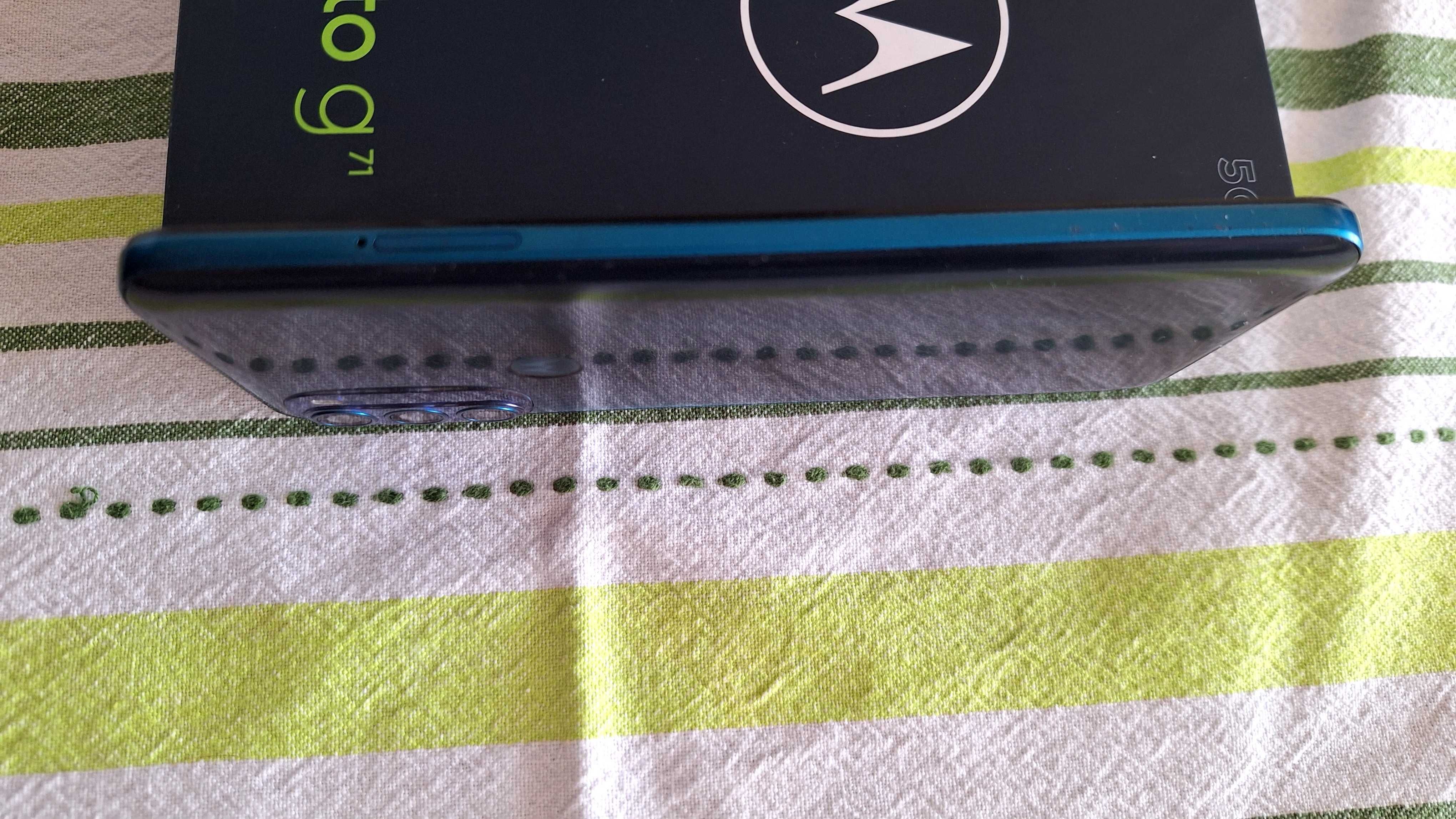 Motorola moto g71, 128GB, 6GB RAM Dual, 5G, подарък часовник