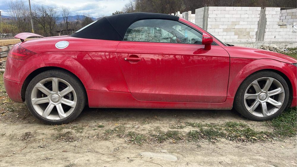 Eleron usa aripa faruri bara spate geam oglinda usi audi TT 8j cabrio