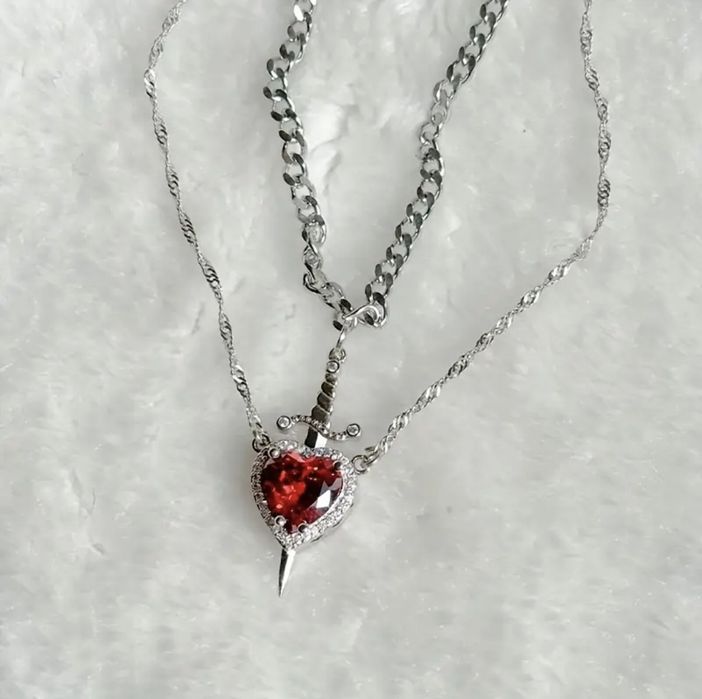 Парные кулоны сердце/меч