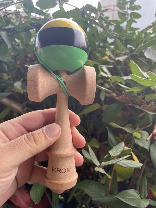 Kendama tip Krom noua