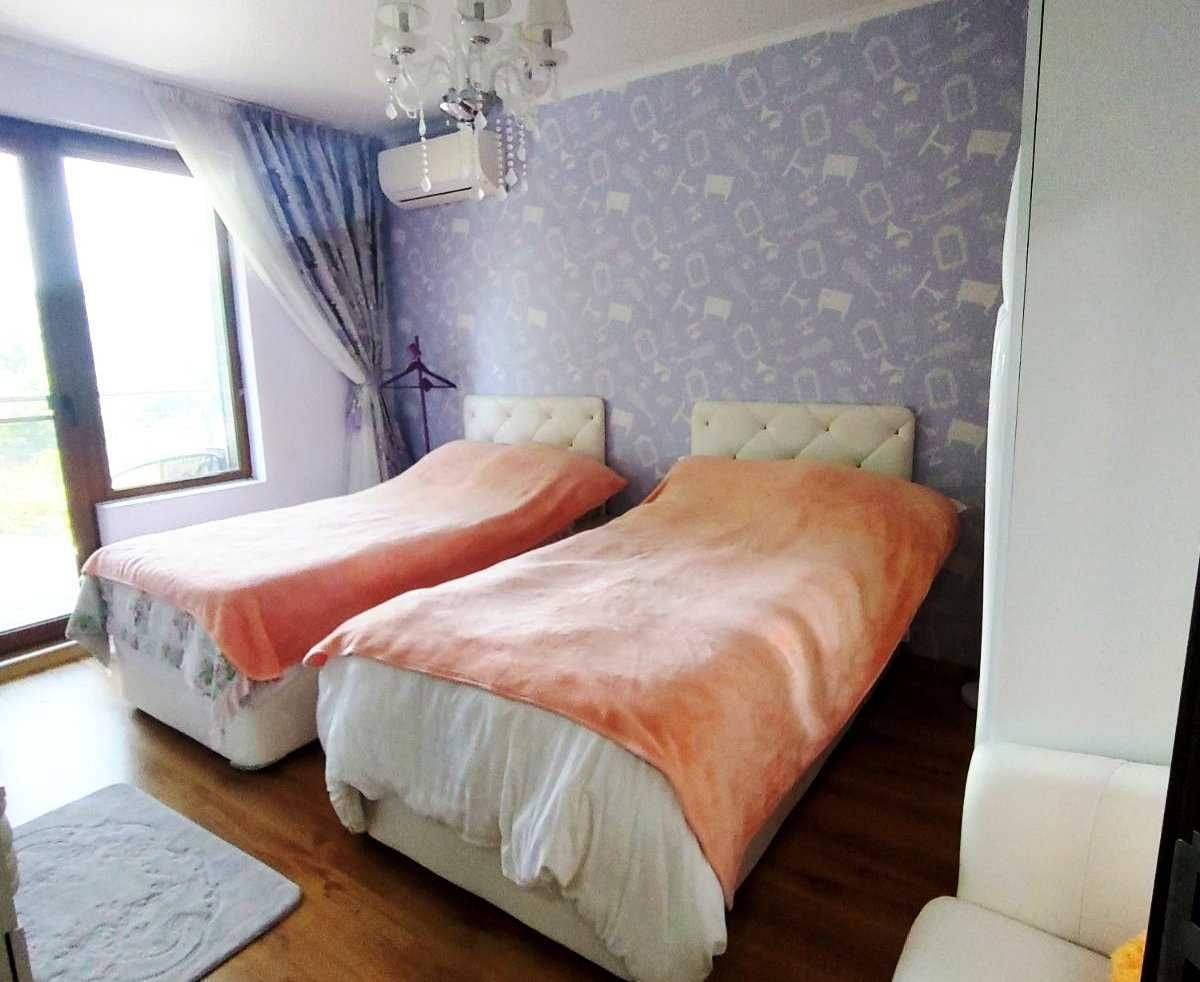Дава се под наем Тристаен апартамент в с. Шкорпиловци, Област Варна - 118 кв.м за 135000 € - Снимка #18