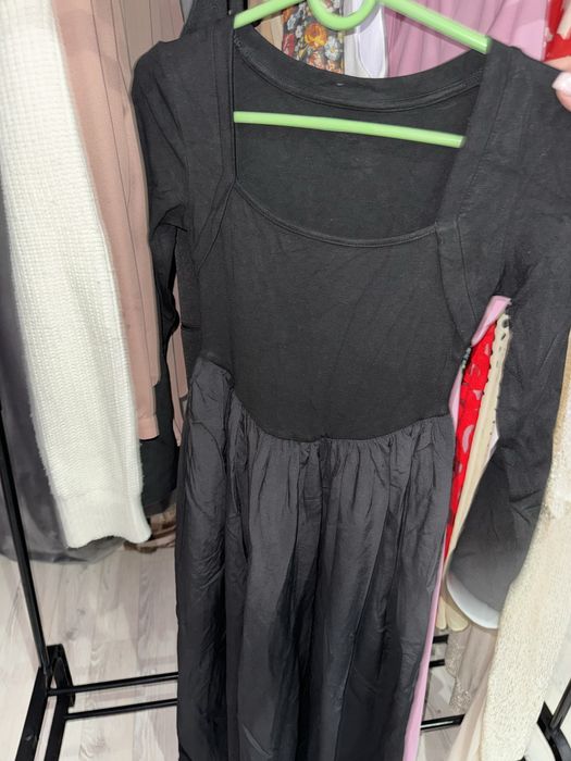 Одежды б/у размеры есть и s и М