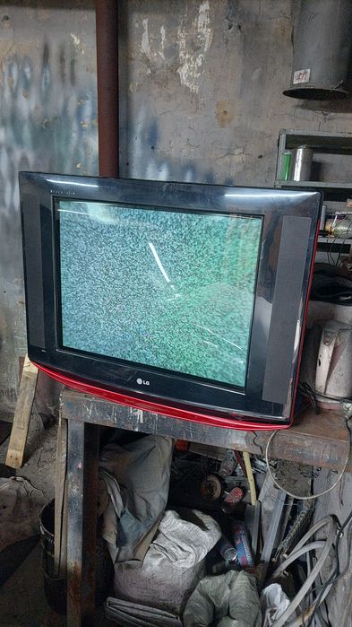 Продам телевизор