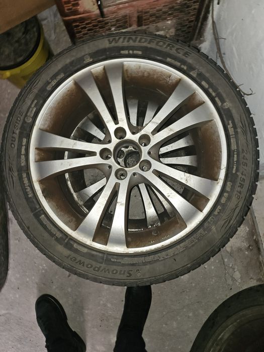 Roti mercedes 18 si 17 jante si anvelope iarna