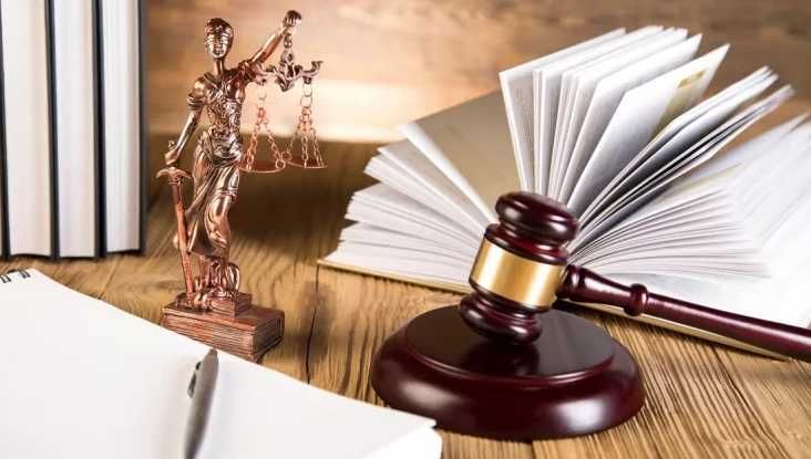 Адвокат по гражданским, экономическим, уголовно-административным делам