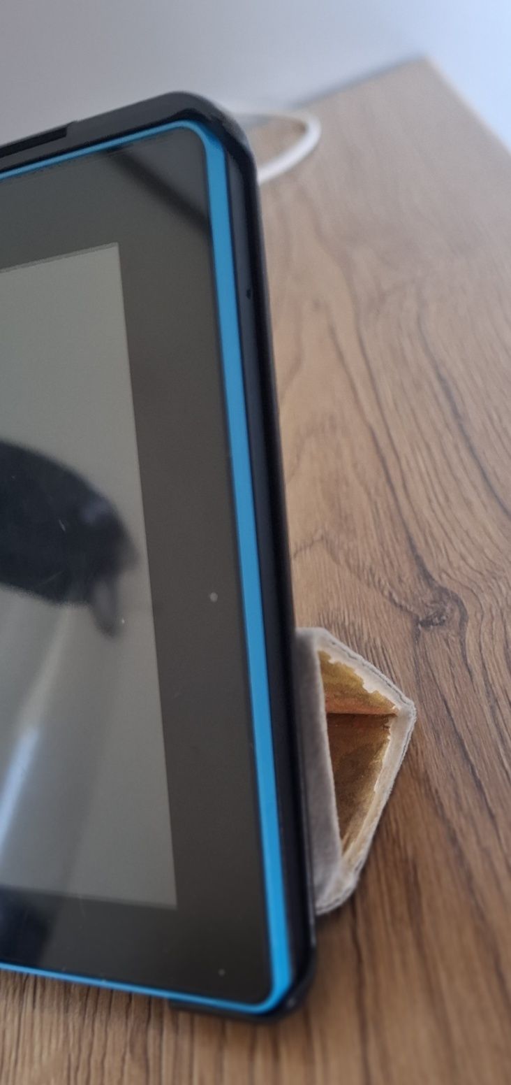 Таблет Lenovo Tab3 7"