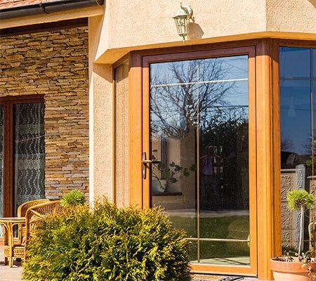 Comercializăm și montăm tâmplărie PVC la cele mai bune prețuri