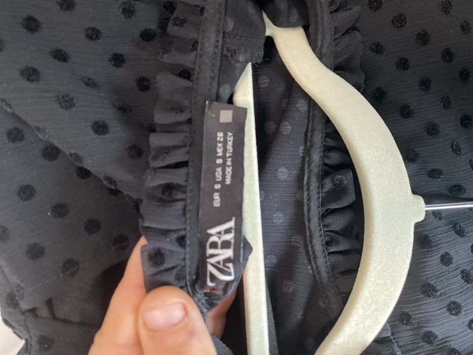 Rochita neagra cu maneca scurta !