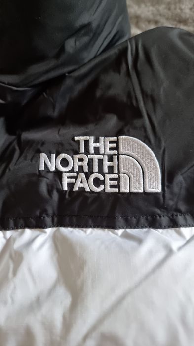 Geaca The North Face 1996 Retro Nuptse alb-negru (tnf white/tnf black)