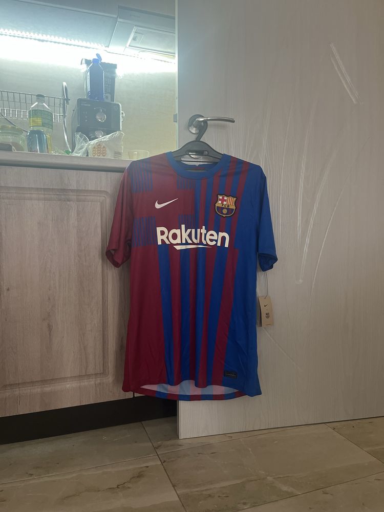 Оригинална фланелка на FC Barcelona – Сезон 2021/2022 (Nike, Dri-FIT)