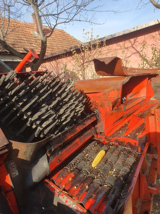 Culegător de porumb Benac