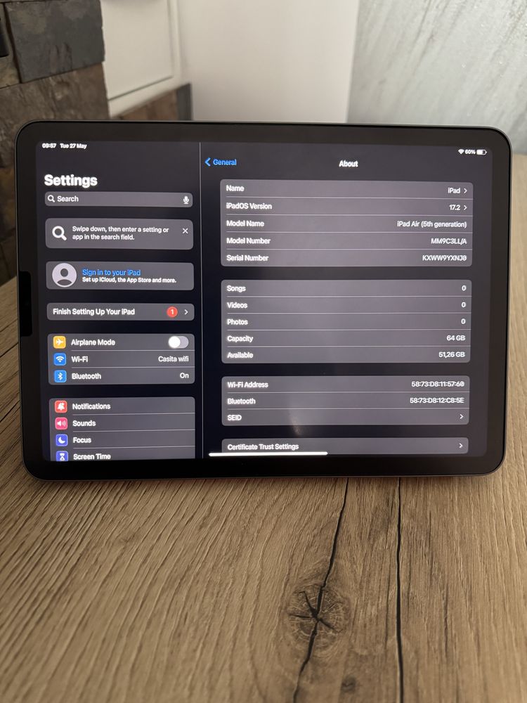 iPad Air 5 Apple M1 Chip Space Gray * Aspect ca noua