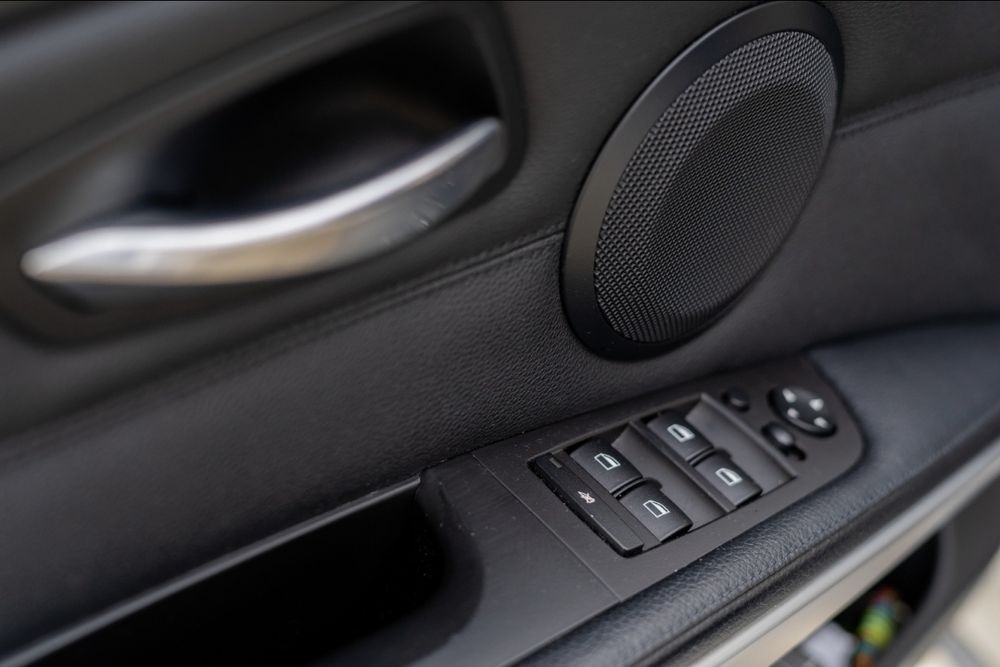 Bmw seria 3 320d, E90, automat, facelift.