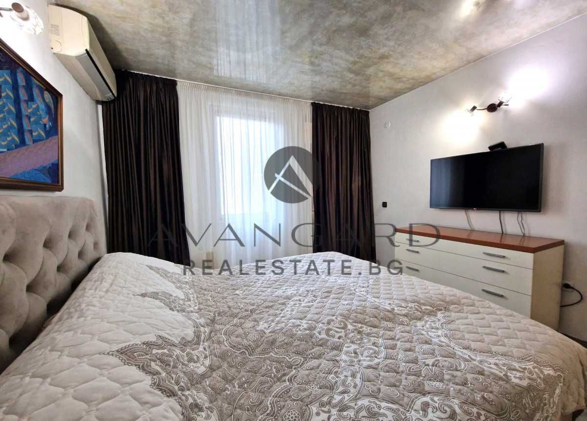 Продава се Тристаен апартамент в Пловдив, Тракия - 118 кв.м за 1864 €/кв.м - Снимка #8