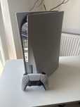PlayStation 5 Standard (cu CD) – 825 GB – stare excelentă