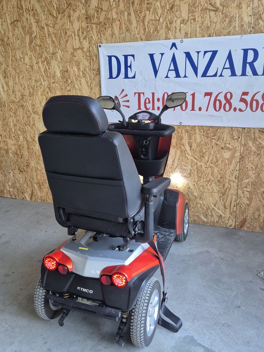 Cărucior scuter electric