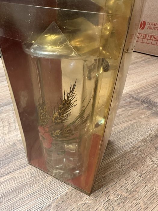 Vand halba veche din sticla picatat manual 500ml cu capac zinc