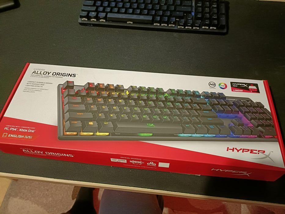 Tastatura mecanica hyperx alloy origins gaming red switch