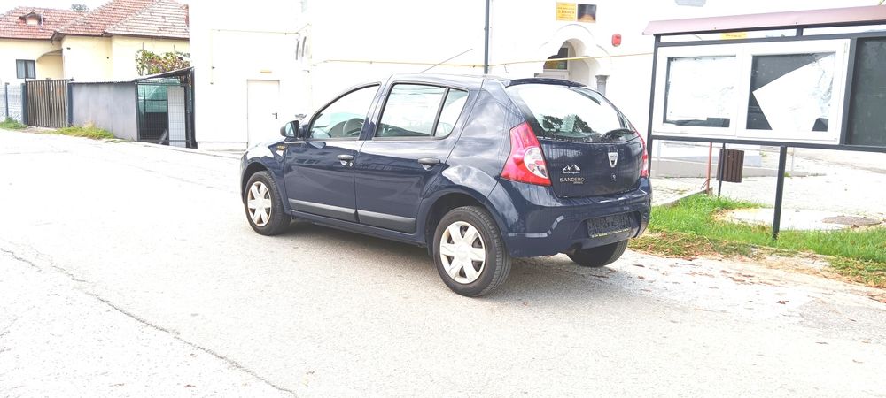 Dacia Sandero An 2010 Motor 1,2 Benzină Mpi Climă Servo Stare Perfectă