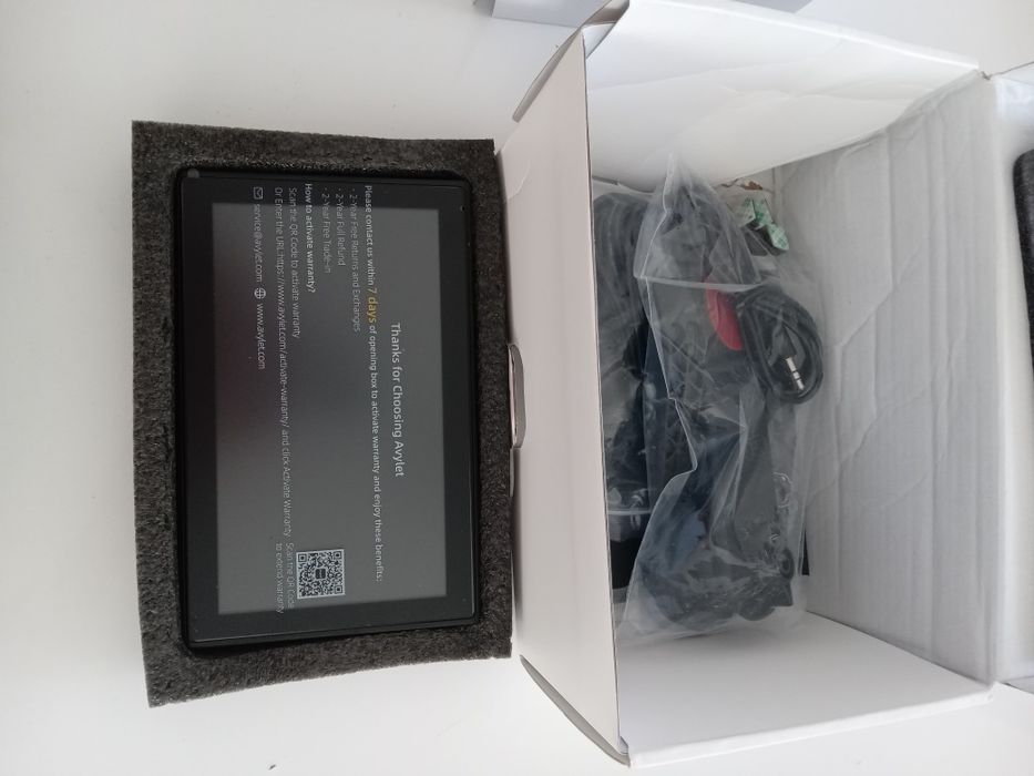 Avylet RC08 – Безжична мултимедийна система за кола CarPlay/Android