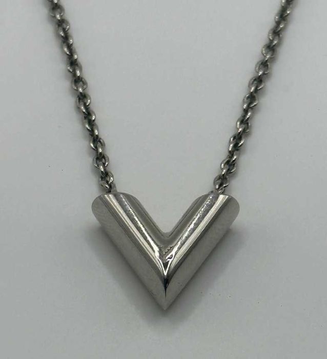 Louis Vuitton оригинално колие