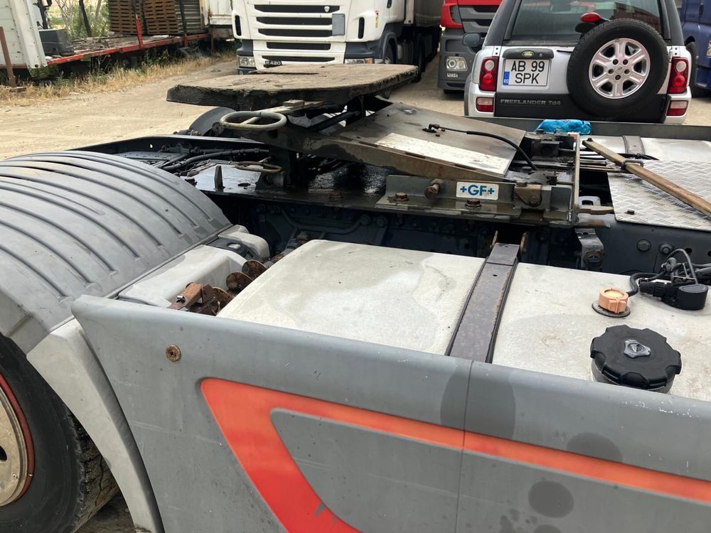 Mercedes Actros 1844 si Mercedes Actros 1848