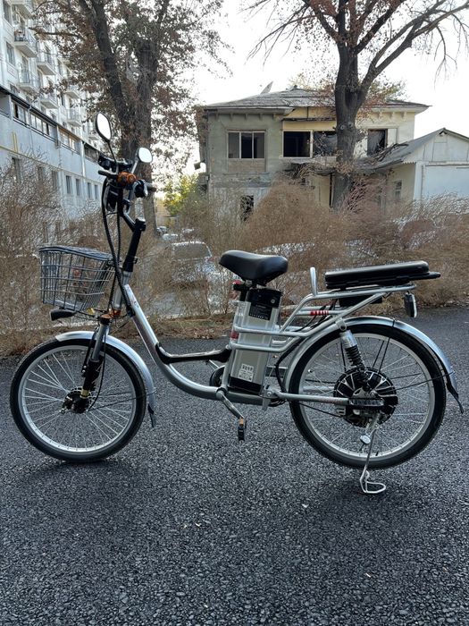 Elektron velosiped sotiladi.