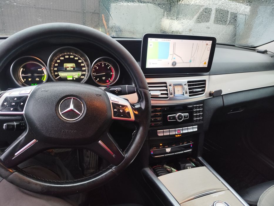 Mercedes e 300 hybrid vând sau schimb