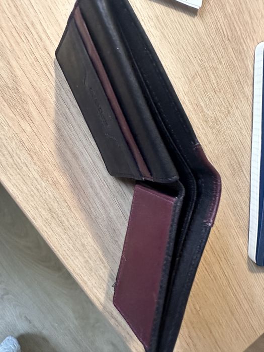 Мъжки кожен портфейл