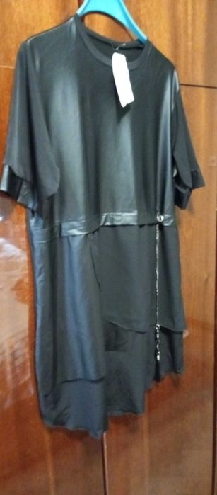 Асиметрична черна туника с еко кожа