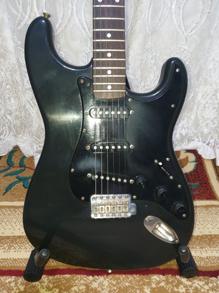 Gitara fender stratocaster