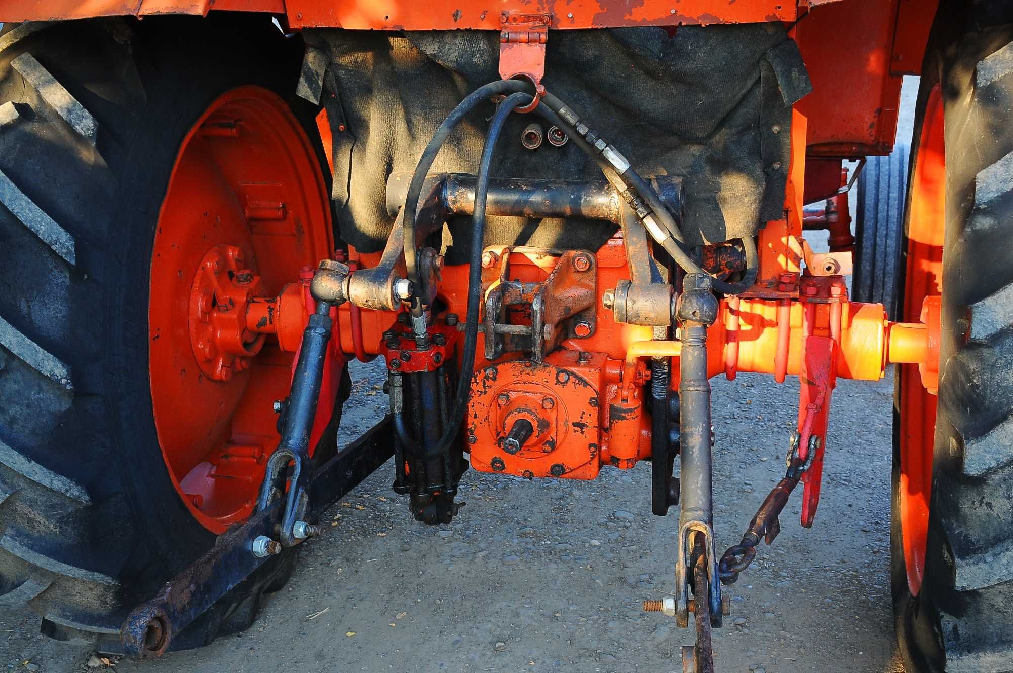 Tractor UTB Universal U650 an 1994 65 CP, perfecta stare