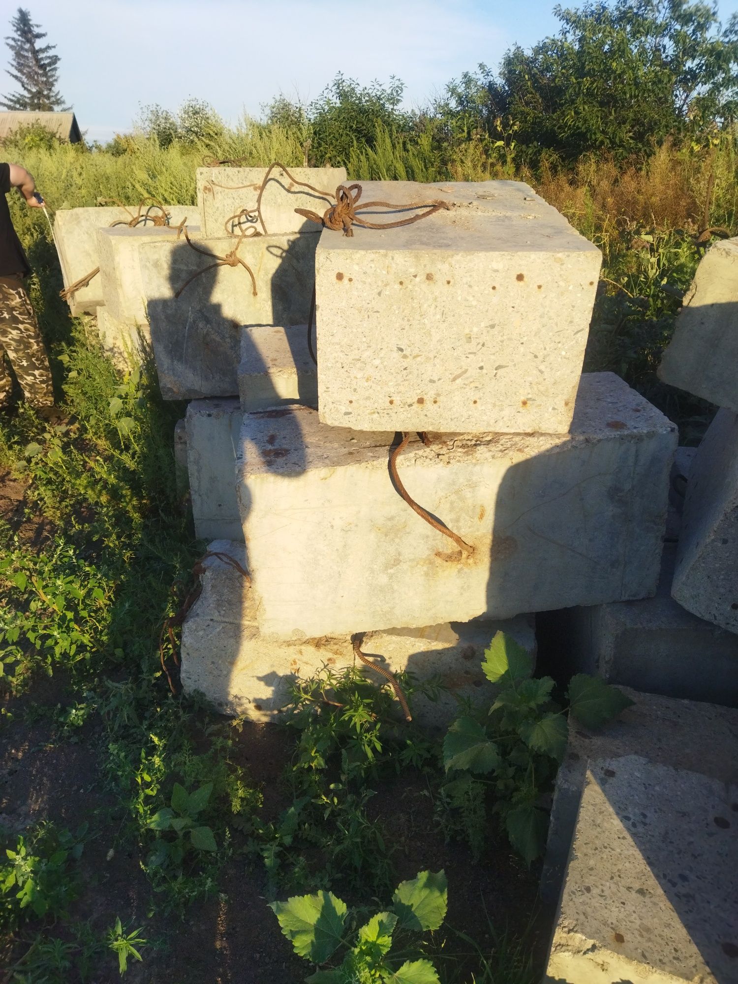 Блоки для фундамента б/у Продам