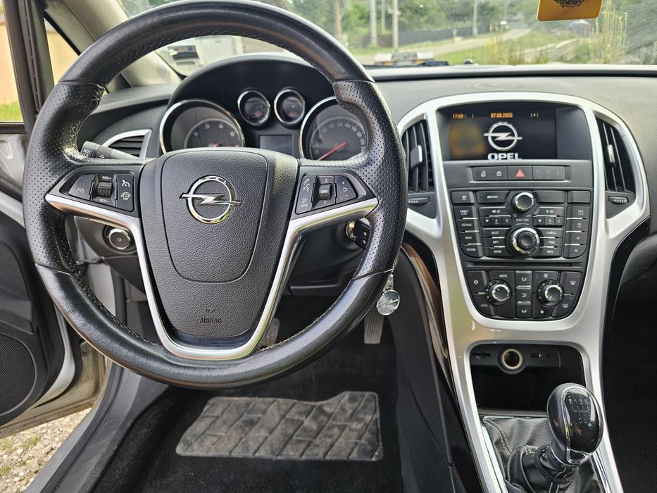 Vand opel astra j sports tourer eco flex
