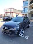 Volkswagen Tiguan R line. Automat 4X4 Euro 5