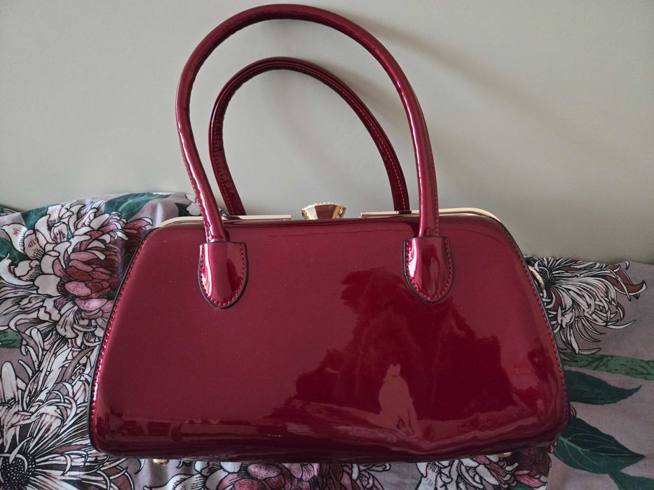 Нова Gallantry Paris червена лачена чанта
