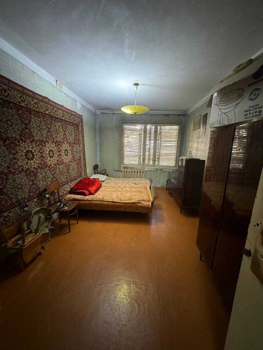 Продаётся квартира Юнусабад15 3 ком рядом метро Туркистан